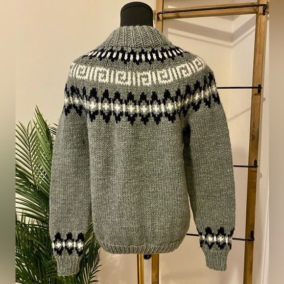 Grey, White & Black Nordic Pattern Fair Isle Sweater, Size Medium - Picture 5 of 8